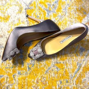 Manolo blahnik grey/silver heels